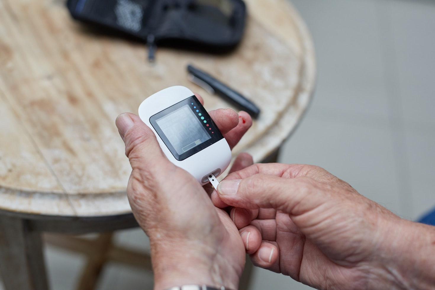 Practical Steps to Monitor Your Blood Sugar Levels